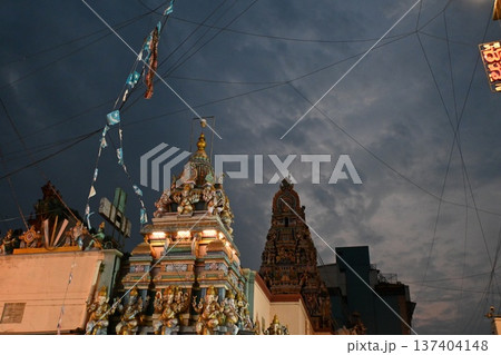 夜に輝く仏塔4 137404148