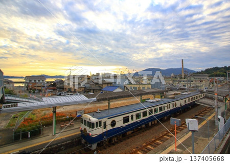 安芸津駅(東広島市)から出発する 観光列車エトセトラ 安芸津駅(東広島市)から出発する 観光列車エトセトラ 137405668