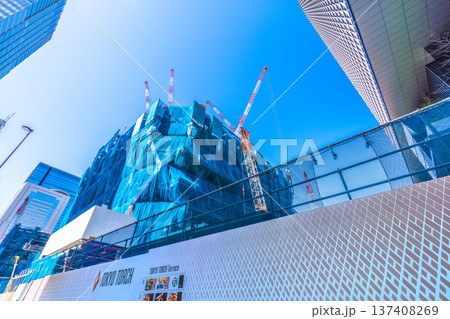 日本の東京都市景観新風景。TOKYO TORCH 大手町に巨大クレーン群。驚愕の建設スピード 日本の東京都市景観新風景。TOKYO TORCH 大手町に巨大クレーン群。驚愕の建設スピード 137408269