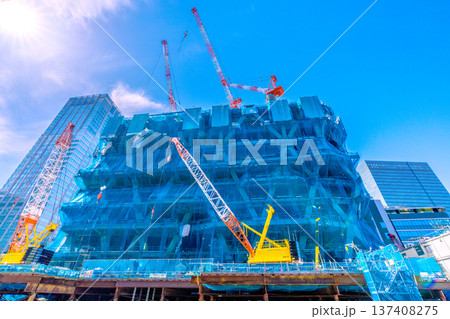 日本の東京都市景観新風景。驚愕TOKYO TORCH 大手町に巨大鉄骨構造体やクレーン群 日本の東京都市景観新風景。驚愕TOKYO TORCH 大手町に巨大鉄骨構造体やクレーン群 137408275