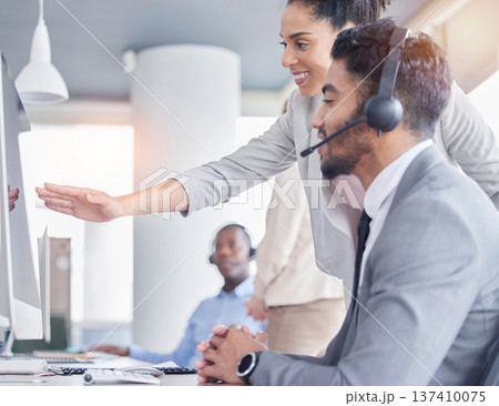People, training and call center support, teamwork or communication, telemarketing and computer advice. Business consultant, agent or manager on desktop for help, collaboration and corporate planning People, training and call center support, teamwork or communication, telemarketing and computer advice. Business consultant, agent or manager on desktop for help, collaboration and corporate planning 137410075