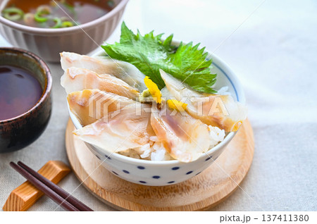 赤魚昆布じめ丼 137411380