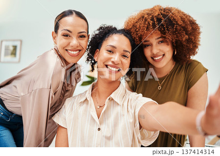 Selfie, fashion designer or portrait of women taking a photograph together for teamwork on break. Workplace, smile or excited group of happy employees in a picture for a social media memory or post Selfie, fashion designer or portrait of women taking a photograph together for teamwork on break. Workplace, smile or excited group of happy employees in a picture for a social media memory or post 137414314