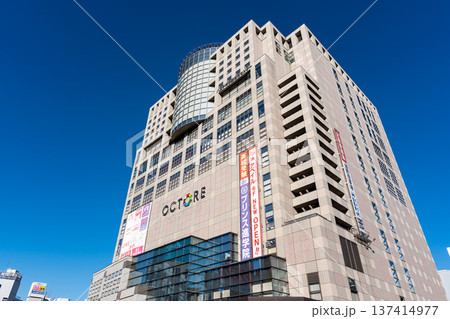 八王子オクトーレでショッピング　東京都八王子市旭町 137414977