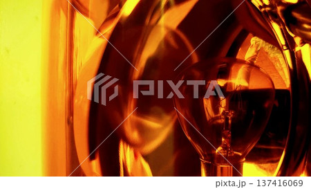 黄色い電球 137416069