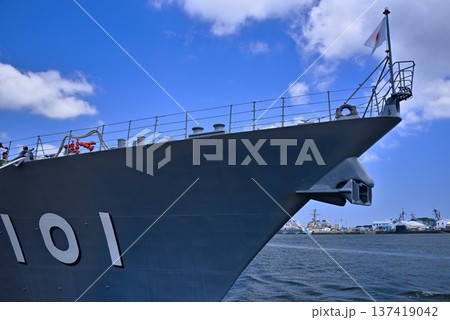 【神奈川】横須賀 海上自衛隊公開日のイージス艦 【神奈川】横須賀 海上自衛隊公開日のイージス艦 137419042