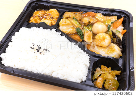 おいしい中華弁当、八宝菜弁当 おいしい中華弁当、八宝菜弁当 137420602