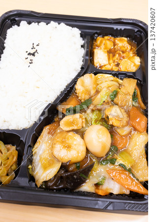 おいしい中華弁当、八宝菜弁当 おいしい中華弁当、八宝菜弁当 137420607