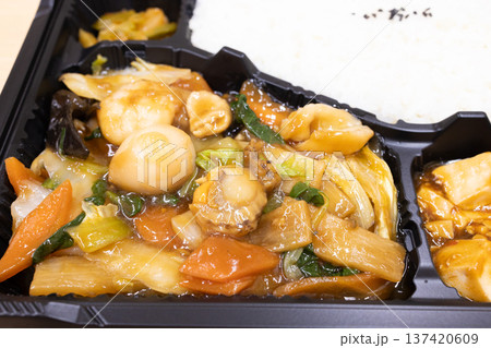 おいしい中華弁当、八宝菜弁当 137420609