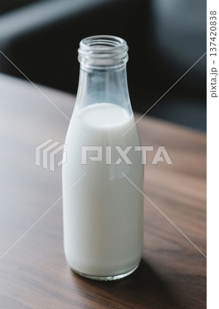 ミルク 牛乳 乳 137420838