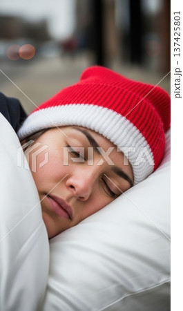 Shiny Healthy Hair on Luxury Mulberry Silk Pillowcase for Hair Care 137425801