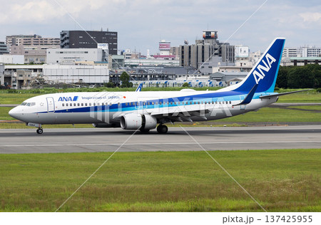 ANA 737 離陸準備 ANA 737 離陸準備 137425955
