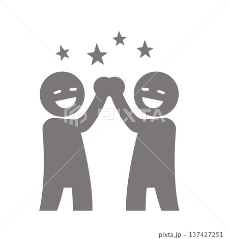 成功を祝ってハイタッチする2人の人物アイコン(グレー) 137427251
