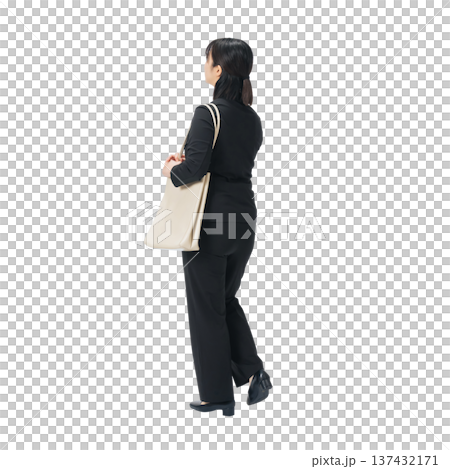 Back view of a walking female business person in a suit. Full-body photo PNG with transparent background, precisely cut out by hand. 137432171