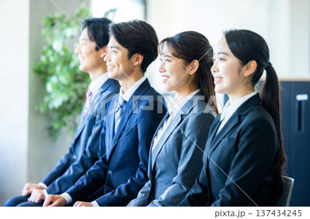集団面接 集団面接 137434245