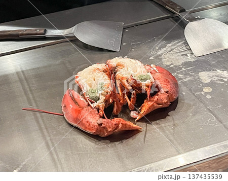オマール海老の鉄板焼き オマール海老の鉄板焼き 137435539