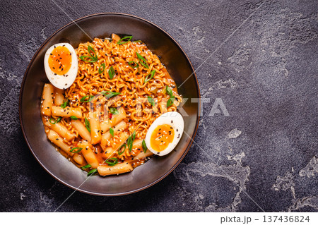 Spicy Rapokki - Korean tteokbokki rice cake and ramen noodle. Spicy Rapokki - Korean tteokbokki rice cake and ramen noodle. 137436824