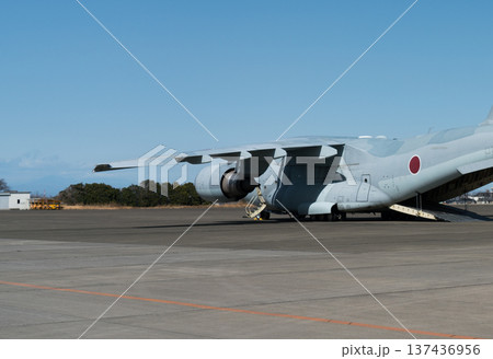 C-2輸送機 137436956