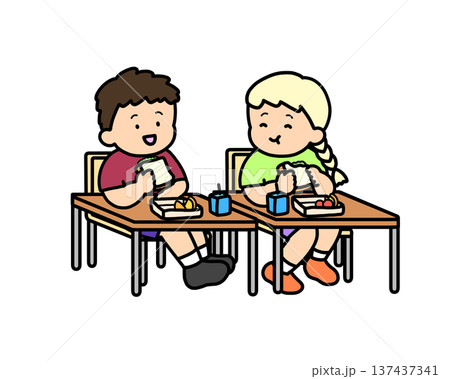 教室でサンドイッチを食べる二人の子供 137437341