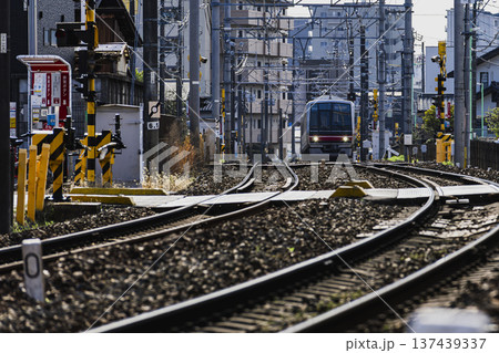 名鉄瀬戸線の線路と駅周辺の風景 名鉄瀬戸線の線路と駅周辺の風景 137439337