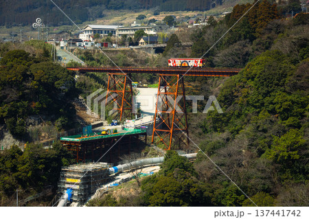 南阿蘇第一橋梁を渡るワンピース号 南阿蘇第一橋梁を渡るワンピース号 137441742
