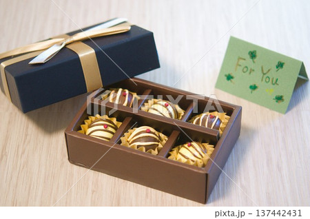 チョコレートボックス 137442431