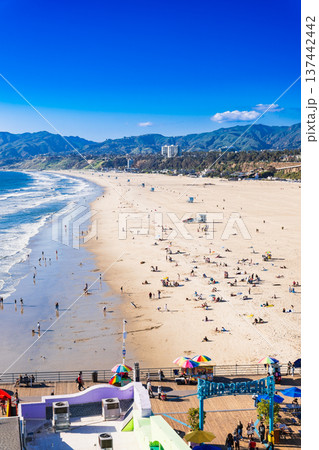 ロサンゼルス サンタモニカ・ビーチ ※一部ソフトフォーカス ロサンゼルス サンタモニカ・ビーチ ※一部ソフトフォーカス 137442442