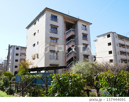 団地のある風景｜辰巳 137444091