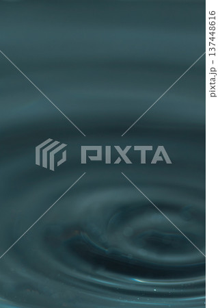 256.Water Surface Ripples from Droplet Impact Close-Up 137448616