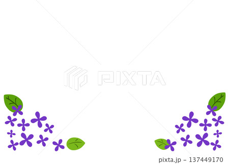 紫色のシンプルなたくさんの小花のフレーム 137449170