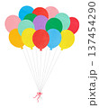 たくさんの風船 137454290