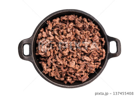 Fried ground beef and pork meat, fresh cooked mince in a skillet isolated on white background Fried ground beef and pork meat, fresh cooked mince in a skillet isolated on white background 137455408