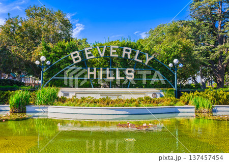 ロサンゼルス　ビバリーヒルズ 137457454