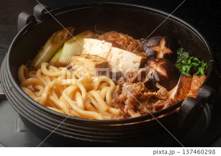 すき焼きうどん すき焼きうどん 137460298