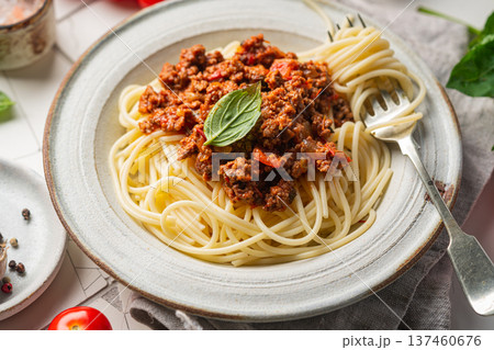 Pasta spaghetti bolognese Pasta spaghetti bolognese 137460676