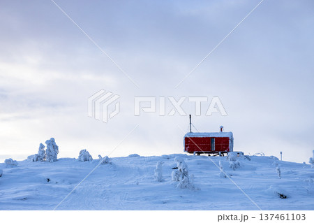 gray sky over residential polar mobile house balok 137461103