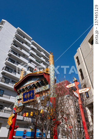 横浜中華街の朱雀門(南) 横浜中華街の朱雀門(南) 137465129