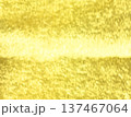 [素材] 煌めくボケ光のある抽象的な金色の日本風テクスチャ、豪華で暖かい輝きを持つ高品質な商業用背景 137467064