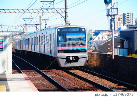 京成線の電車 京成線の電車 137469073