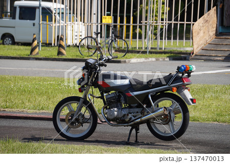 自動車教習所の教習車(小型二輪) 自動車教習所の教習車(小型二輪) 137470013