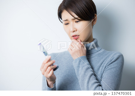 自己注射　皮下注射と副作用イメージ 137470301