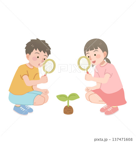 虫眼鏡を覗く男の子と女の子のイラスト 137471608