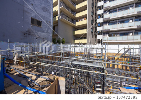 マンションの建築 137472595
