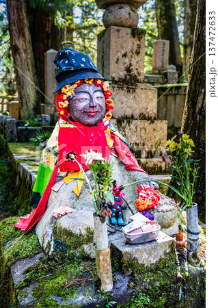 高野山 奥之院 参道の化粧地蔵 高野山 奥之院 参道の化粧地蔵 137472633