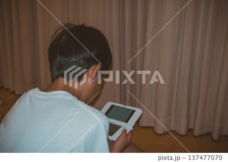 12 years old 137477070