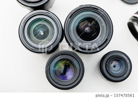一眼レフカメラレンズのイメージ画像　撮影のイメージ画像 137478561