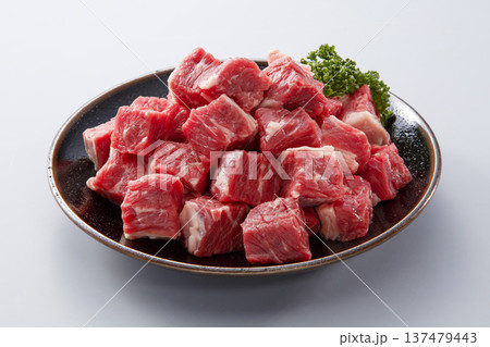 米国産牛バラカルビ（カレー用） 137479443