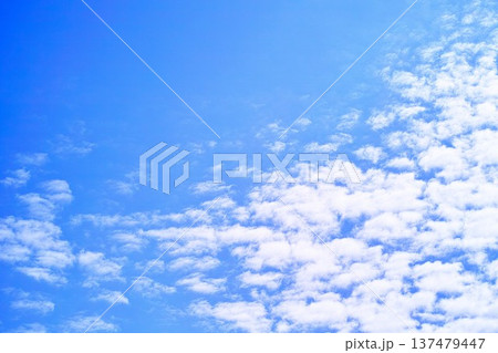 青空と雲イメージ 青空と雲イメージ 137479447