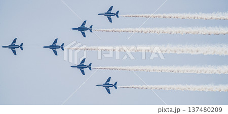 2026小牧基地航空祭　ブルーインパルス展示飛行 137480209