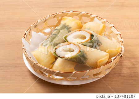 しそ巻き　ちくわチーズ　春巻き 137481107